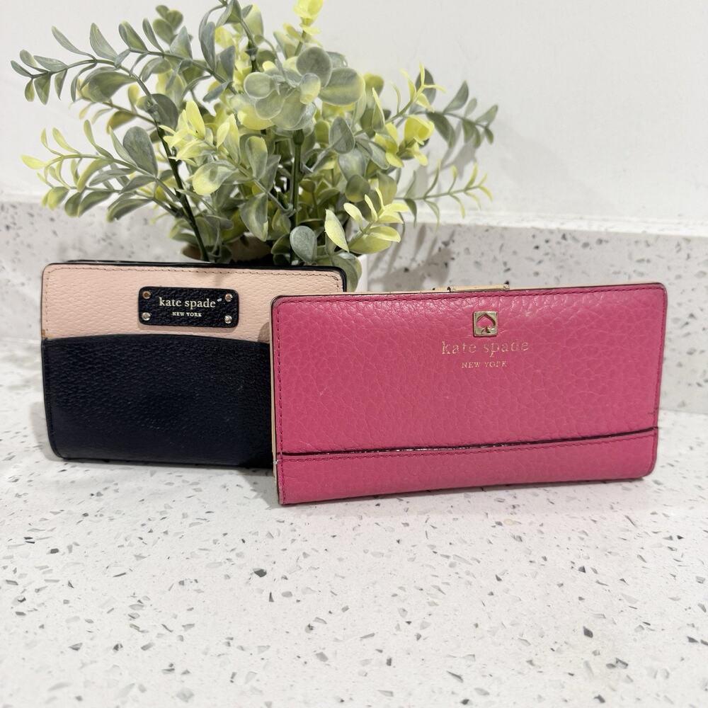Kate Spade Folded Bundle Of 2 Wallets Pebbled Leather Pink/black